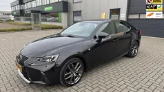 Zwart Gebruikt 2019 Lexus IS300h Sport Line Sedan | € 24.999 (Eerlijke prijs)