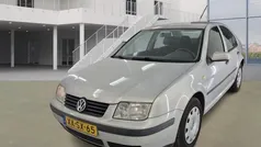 Gebruikt 1999 VW Bora Trendline Sedan | € 1.345 (Eerlijke prijs)
