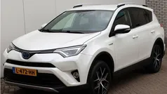 Gebruikt 2017 Toyota RAV4 Style SUV | € 24.850 (Eerlijke prijs)