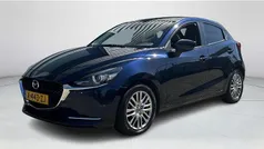 Blauw Gebruikt 2020 Mazda 2 Luxury Hatchback | € 17.240 (Eerlijke prijs)