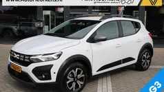 Wit Gebruikt 2023 Dacia Sandero Stepway Hatchback | € 18.640 (Eerlijke prijs)