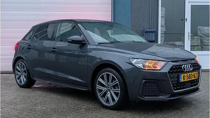 Occasion Audi A1 Sportback Premium 95 PK (69 kW) 2021 Grijs (metallic) Hatchback