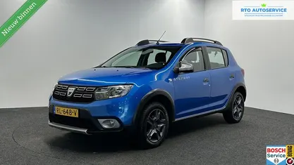 Blauw Gebruikt 2018 Dacia Sandero Stepway Hatchback | € 7.500 (Eerlijke prijs)