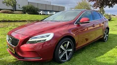 Rood Gebruikt 2017 Volvo V40 Stationwagen | € 10.499 (Super prijs)