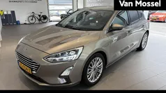Grijs Gebruikt 2019 Ford Focus Business Edition Hatchback | € 15.945 (Eerlijke prijs)