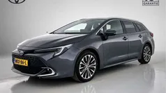 Grijs metallic Gebruikt 2024 Toyota Corolla Limited Stationwagen | € 34.945 (Eerlijke prijs)