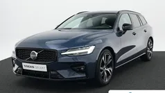 Blauw Gebruikt 2023 Volvo V60 Plus Stationwagen | € 37.895 (Eerlijke prijs)