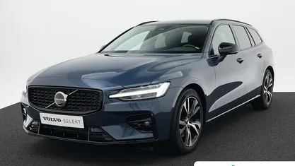 Blauw Gebruikt 2023 Volvo V60 Plus Stationwagen | € 37.895 (Eerlijke prijs)