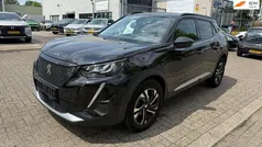 Zwart Gebruikt 2020 Peugeot 2008 Allure SUV | € 19.850 (Eerlijke prijs)