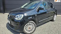 Zwart Gebruikt 2021 Renault Twingo Vibes Hatchback | € 11.940 (Eerlijke prijs)
