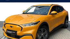 Oranje Nieuw 2025 Ford Mustang Mach-E SUV | € 41.350 (Super prijs)