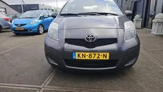 Grijs Gebruikt 2010 Toyota Yaris Comfort Hatchback | € 3.199 (Eerlijke prijs)