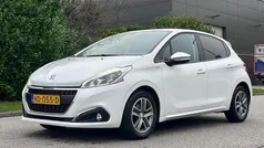Wit Gebruikt 2015 Peugeot 208 Hatchback | € 7.250 (Eerlijke prijs)