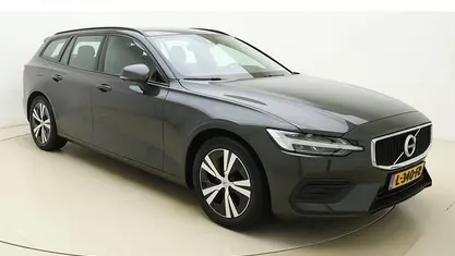 Occasion 2020 Volvo V60 Momentum Stationwagen | € 22.800 (Eerlijke prijs)