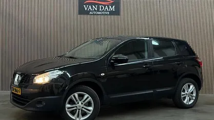 Zwart (metallic) Gebruikt 2012 Nissan Qashqai Tekna SUV | € 4.900 (Goede deal)