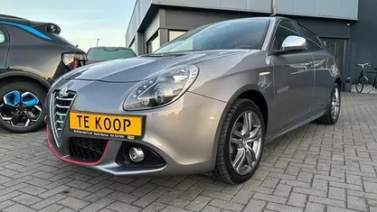 Occasion 2014 Alfa Romeo Giulietta Hatchback | € 9.850 (Super prijs)