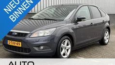 Grijs Gebruikt 2010 Ford Focus Ghia Hatchback | € 4.445 (Eerlijke prijs)