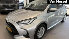 Gebruikt 2023 Toyota Yaris Hybrid Business Edition Hatchback | € 22.195 (Eerlijke prijs)