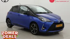 Blauw Gebruikt 2017 Toyota Yaris Hybrid Hatchback | € 17.499 (Eerlijke prijs)