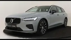Grijs Gebruikt 2025 Volvo V60 Plus Stationwagen | € 42.890 (Eerlijke prijs)
