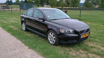 Zwart Gebruikt 2004 Volvo S40 Kinetic Sedan | € 2.250 (Goede deal)