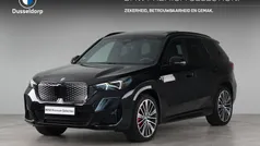 Zwart Gebruikt 2024 BMW iX1 M Sport SUV | € 48.450 (Eerlijke prijs)