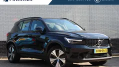 Zwart Gebruikt 2023 Volvo XC40 Plus SUV | € 41.495 (Eerlijke prijs)