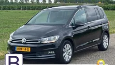 Zwart Gebruikt 2020 VW Touran Comfortline MPV | € 27.995 (Eerlijke prijs)