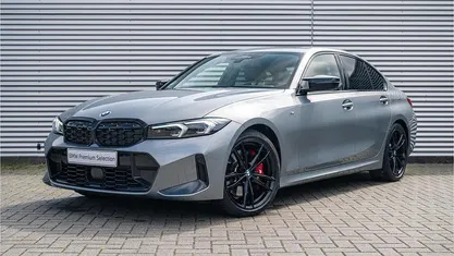 Grijs Gebruikt 2024 BMW M340 Comfort Edition Sedan | € 82.500 (Super prijs)