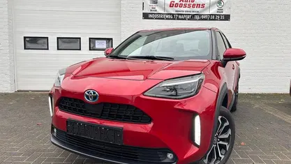 Gebruikt 2023 Toyota Yaris Cross Comfort SUV | € 28.995 (Eerlijke prijs)