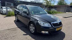 Zwart Gebruikt 2011 Skoda Octavia Stationwagen | € 3.450 (Eerlijke prijs)