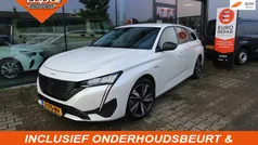 Wit, metallic lak Gebruikt 2022 Peugeot 308 Allure Stationwagen | € 29.450 (Eerlijke prijs)