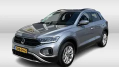 Grijs Gebruikt 2024 VW T-Roc Edition SUV | € 30.950 (Goede deal)
