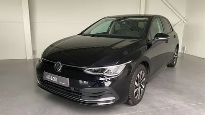 Zwart Gebruikt 2021 VW Golf Active Sedan | € 22.900 (Eerlijke prijs)