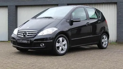 Zwart Gebruikt 2012 Mercedes A160 MPV | € 5.999 (Goede deal)
