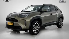 Groen (metallic) Gebruikt 2024 Toyota Yaris Cross Edition SUV | € 28.445 (Eerlijke prijs)