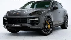 Grijs Gebruikt 2025 Porsche Cayenne Turbo E-Hybrid SUV | € 249.900 (Eerlijke prijs)