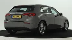 Grijs Gebruikt 2020 Mercedes A160 Business Hatchback | € 22.950 (Eerlijke prijs)