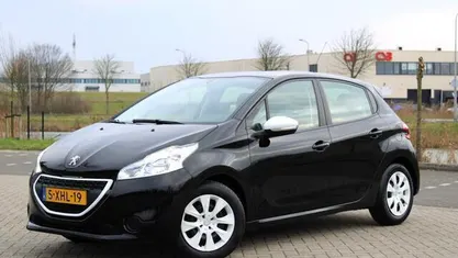 Occasion Peugeot 208 68 PK (50 kW) 2014 Zwart Hatchback