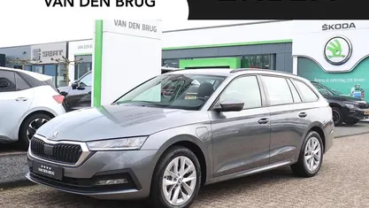 Occasion Skoda Octavia Business Line 2023 Grijs Stationwagen