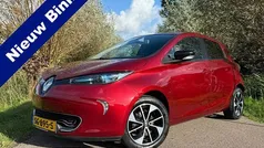 Rood, metallic lak Gebruikt 2018 Renault Zoe Intens Hatchback | € 7.888 (Goede deal)