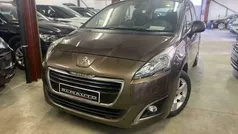Bruin Gebruikt 2014 Peugeot 5008 MPV | € 7.850 (Eerlijke prijs)