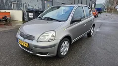Gebruikt 2004 Toyota Yaris Hatchback | € 2.199 (Eerlijke prijs)
