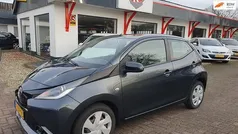 Gebruikt 2015 Toyota Aygo X-play Hatchback | € 6.950 (Goede deal)