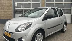 Grijs Gebruikt 2011 Renault Twingo Authentique Hatchback | € 3.850 (Eerlijke prijs)