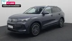 Grijs Gebruikt 2024 VW Tiguan Life SUV | € 38.880 (Eerlijke prijs)