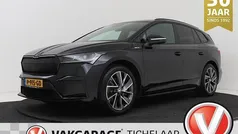 Zwart (metallic) Gebruikt 2022 Skoda Enyaq iV SportLine SUV | € 27.399 (Eerlijke prijs)