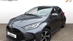Grijs Gebruikt 2024 Toyota Yaris Hatchback | € 25.950 (Eerlijke prijs)