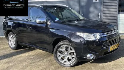 Occasion Mitsubishi Outlander Intense+ 121 PK (88 kW) 2013 SUV