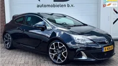 Zwart, metallic lak Gebruikt 2014 Opel Astra GTC OPC Hatchback | € 15.999 (Eerlijke prijs)